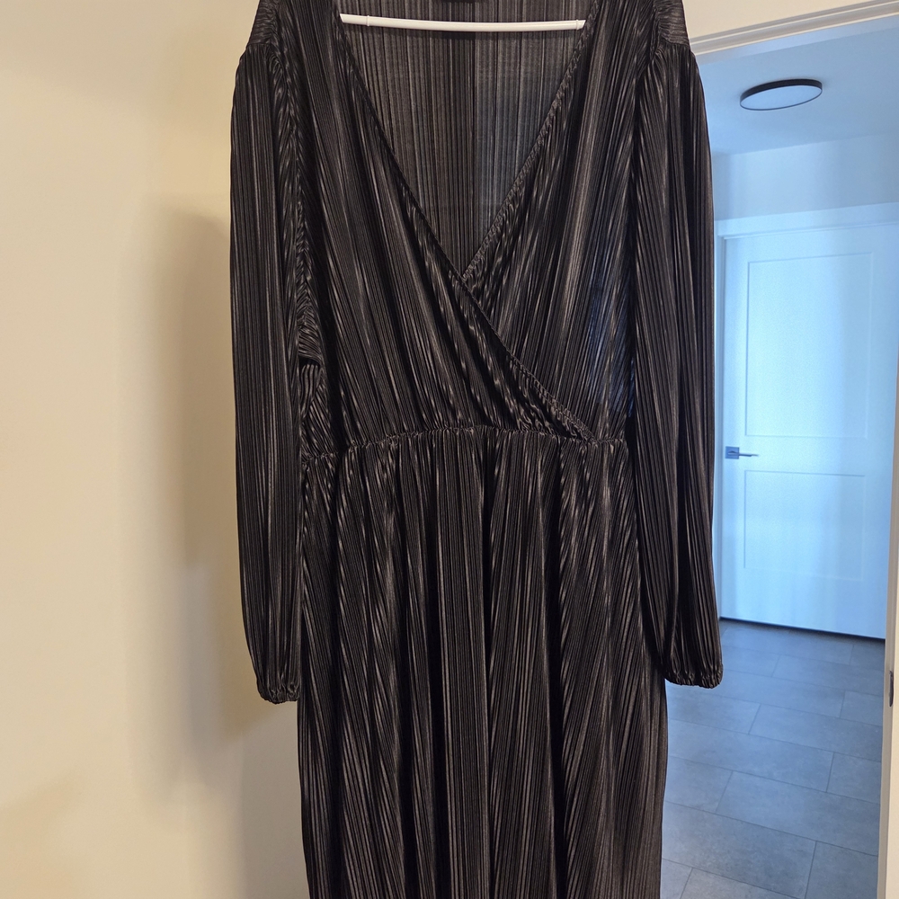 Ricki's Black Long Sleeve Dress